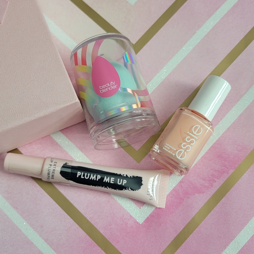 NWT! Beauty Bundle